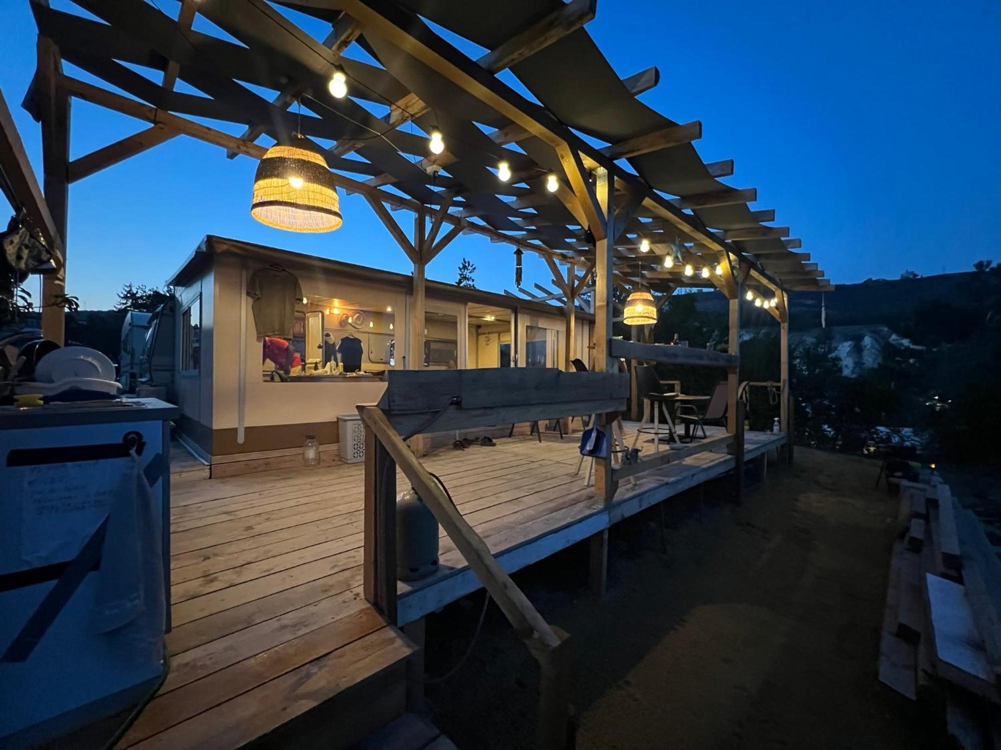 Karavana Tropicana Varna Exterior photo